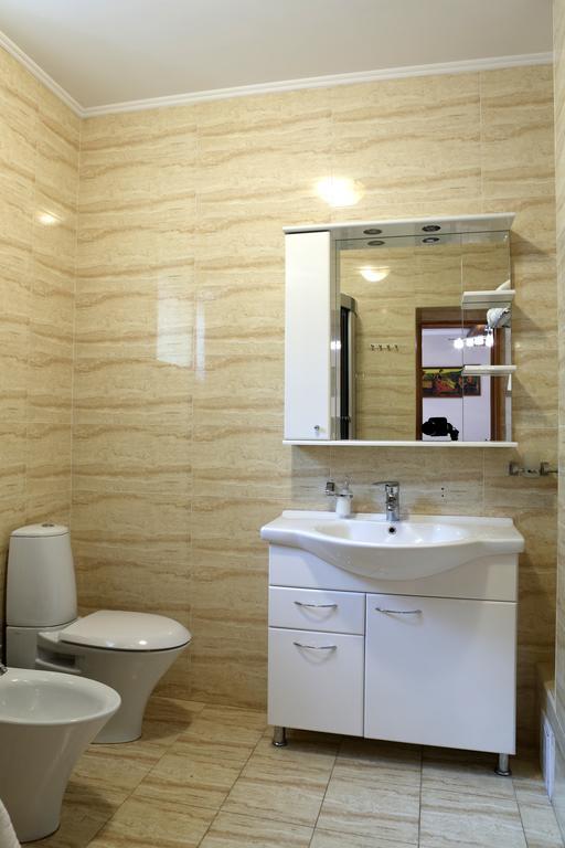 Hotel Bachus Chisinau Quarto foto