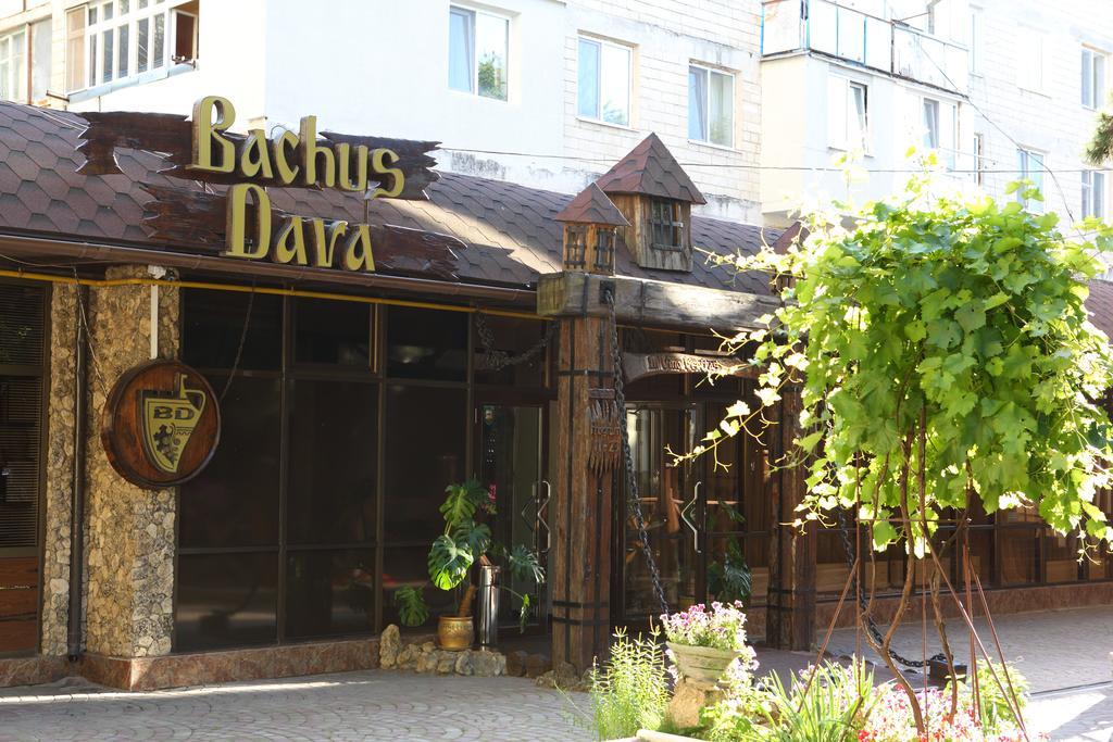 Hotel Bachus Chisinau Quarto foto